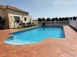 Chalet en venta en Catral (Alicante). photo 0