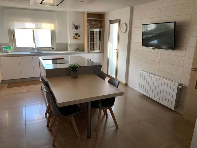 Casa en venta en Dolores (Alicante) con 315 m2 photo 0