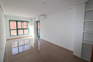 Piso en venta en Crevillente (Alicante) photo 0