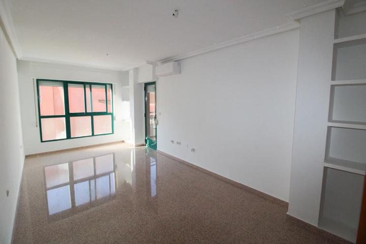 Piso en venta en Crevillente (Alicante) photo 0