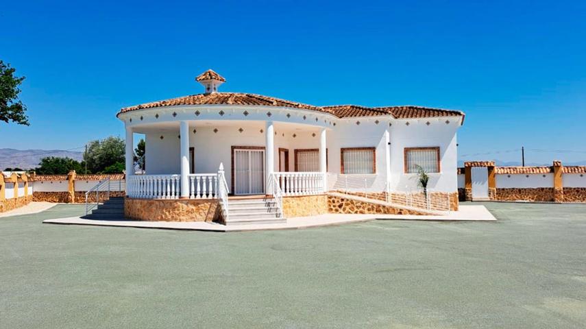 Chalet en venta en Catral (Alicante) photo 0