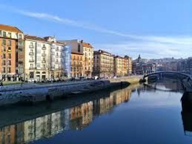 Dúplex En alquiler en Dendarikale, Casco Viejo, Bilbao photo 0