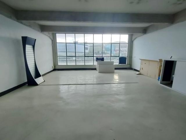 Casa En venta en Calle Jon Arrospide Kalea, Deusto, Bilbao photo 0