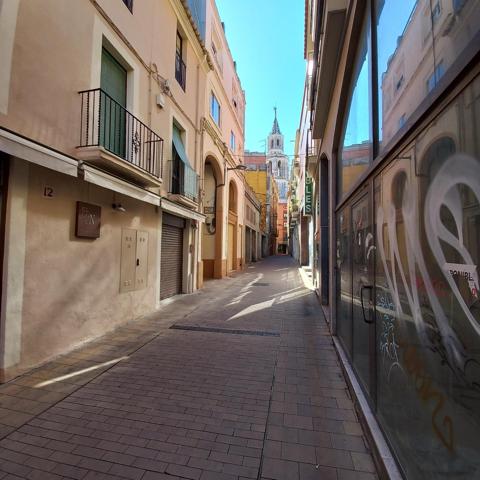 Local comercial con altillo. photo 0