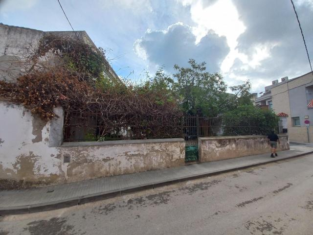 Gran casa sin posesión en St Pere Molanta. photo 0