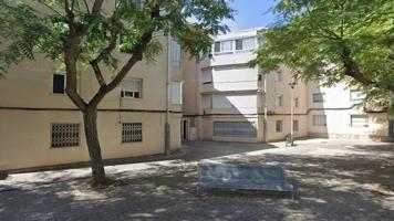 Piso alquilado de tres habitaciones. photo 0