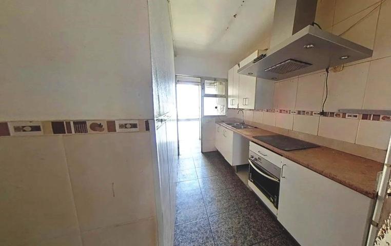 Piso céntrico de 4 habitaciones. photo 0