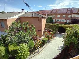 Chalet en venta en Cobeña photo 0
