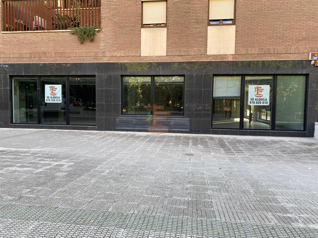 Local en alquiler en Zaragoza de 227 m2 photo 0