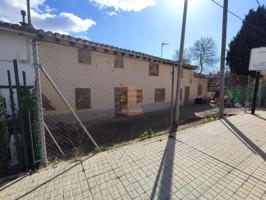 Terreno en venta en Zaragoza de 304 m2 photo 0