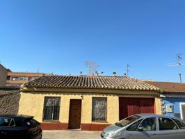 Casa - Chalet en venta en Zaragoza de 126 m2 photo 0