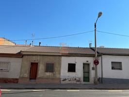 Casa - Chalet en venta en Zaragoza de 139 m2 photo 0