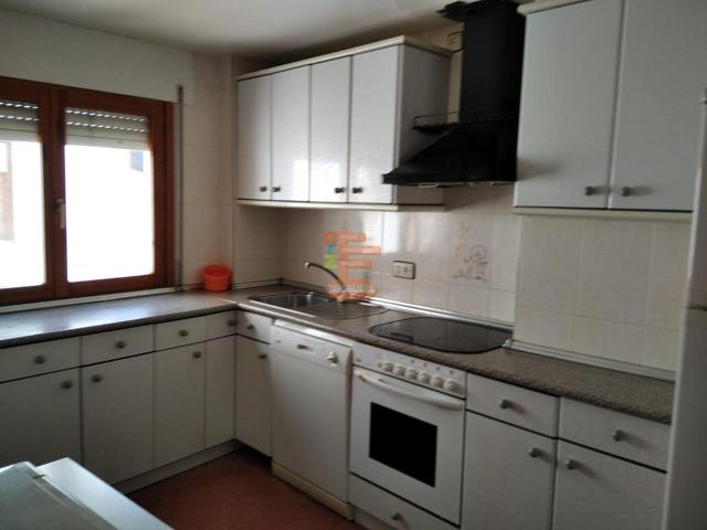 Casa - Chalet en venta en Illueca de 395 m2 photo 0