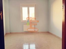 Piso en venta en Brea de Aragón de 237 m2 photo 0