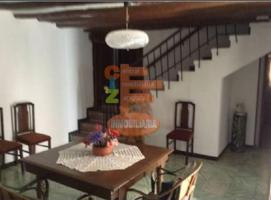 Casa - Chalet en venta en Sestrica de 290 m2 photo 0
