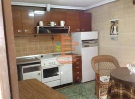 Casa - Chalet en venta en Sestrica de 290 m2 photo 0