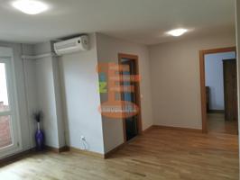 Piso en venta en Tudela de 77 m2 photo 0