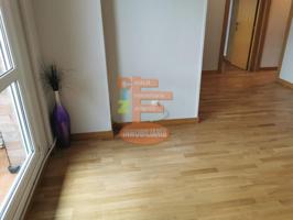 Piso en venta en Tudela de 77 m2 photo 0