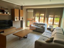 Casa - Chalet en venta en Ejea de los Caballeros de 288 m2 photo 0