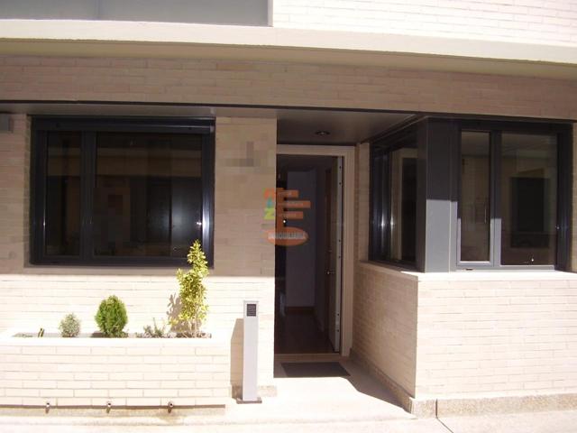 Adosado en venta en Utebo de 238 m2 photo 0