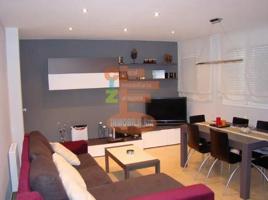 Piso en venta en Mequinenza de 87 m2 photo 0