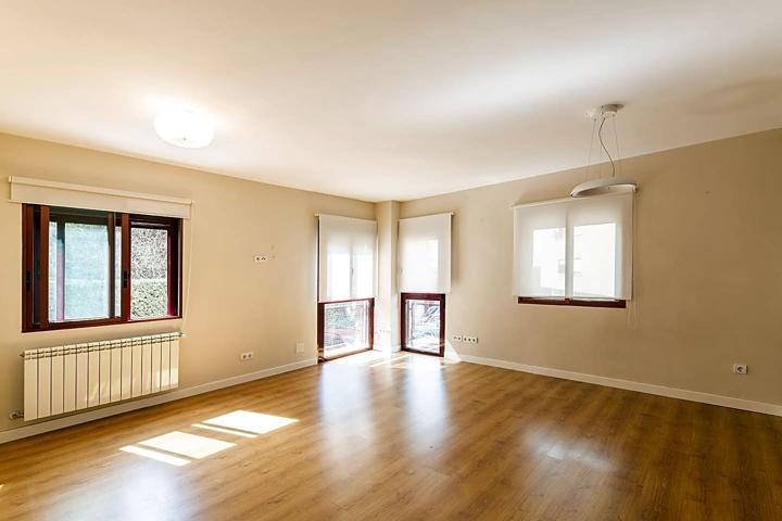 Piso en alquiler en Majadahonda de 115 m2 photo 0