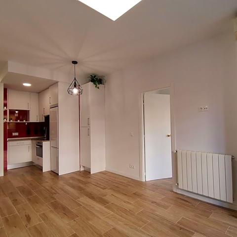 Piso en alquiler en Madrid de 53 m2 photo 0