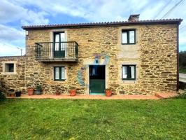 Casa De Pueblo en venta en As Pozacas-Leduzo de 173 m2 photo 0