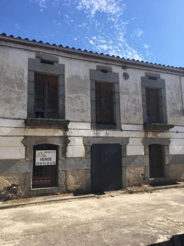 Casa de pueblo con bonita fachada de piedra en el Losar (Avila) photo 0