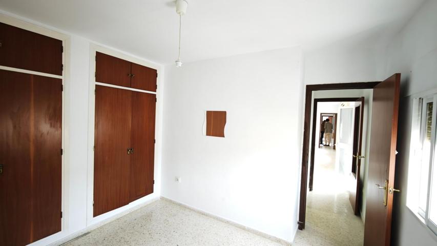GRAN PISO DE 4 DORMITORIOS Y 2 BAÑOS photo 0