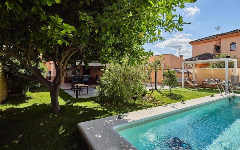 Chalet Urbano en Chiclana de la Frontera – ¡Tu hogar ideal te espera! photo 0