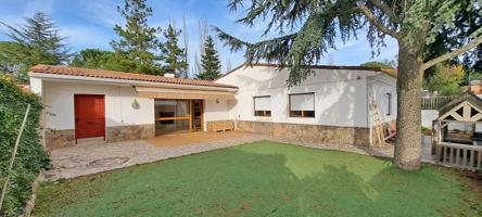 Villa En alquiler en Hoyo de Manzanares photo 0