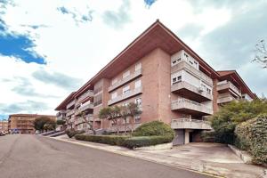 Piso En venta en Majadahonda photo 0