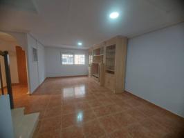 Venta de Bungalow Unifamiliar en San Vicente del Raspeig photo 0