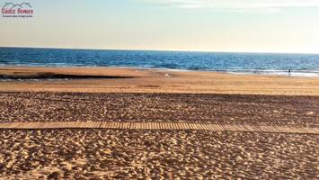 VIVIENDA FRONTAL AL MAR CON GARAJE photo 0