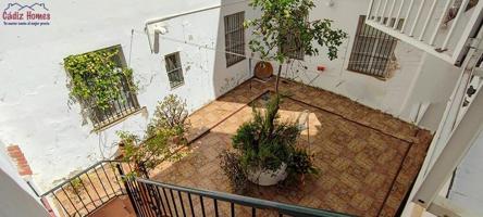 VIVIENDA REFORMADA EN PLENO CENTRO.-ZONA CANDELARIA photo 0