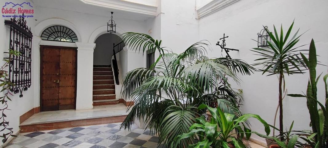 Preciosa vivienda en pleno centro.-Zona Plaza San Antonio photo 0