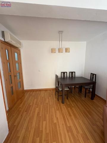 AMPLIA VIVIENDA CON ASCENSOR.-ZONA ALAMEDA photo 0