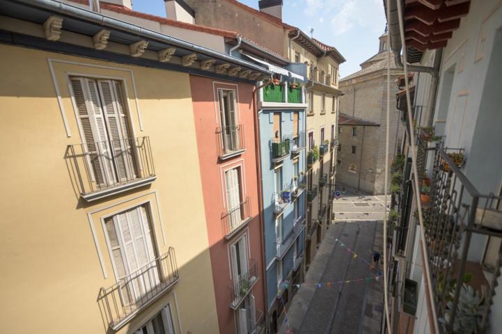 Piso en calle San Lorenzo, Pamplona photo 0