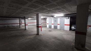 Garaje en Venta en El Centro en Paseo Marítimo Fuengirola photo 0