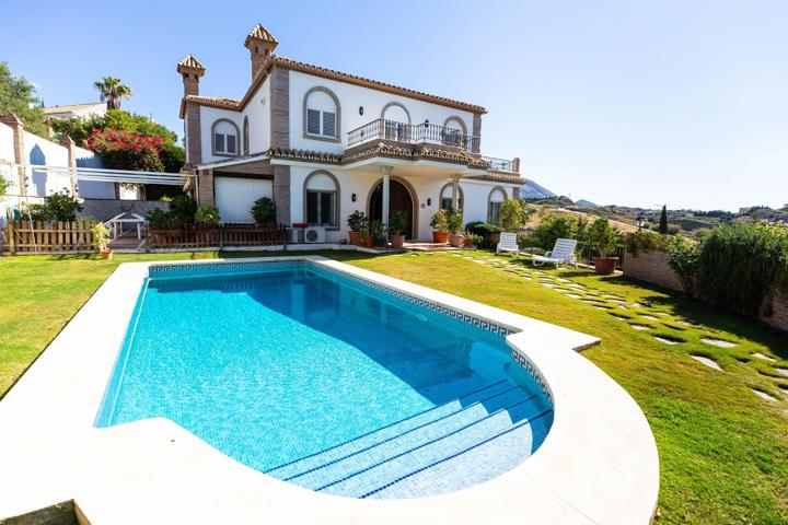 ESPECTACULAR VILLA CON VISTAS AL MAR photo 0