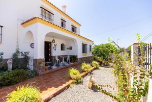 Casa En venta en Puerto De La Torre, Málaga photo 0