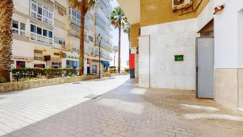 LOCAL COMERCIAL A LA VENTA EN LA MALAGUETA photo 0