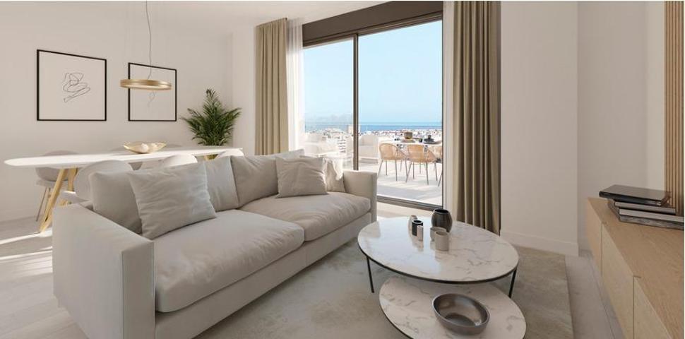 ¡Oportunidad única! Villa independiente en Benalmádena. photo 0