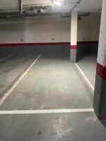 SE VENDE Amplia Plaza de Garaje en Benalmádena photo 0