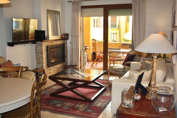 Magnífica Residencia de 3 Dormitorios con Terraza Privada en Single Homes Nagüeles photo 0