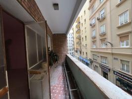 ESPACIOSO PISO PARA REFORMAR EN PLENO SOHO CENTRO DE MÁLAGA photo 0