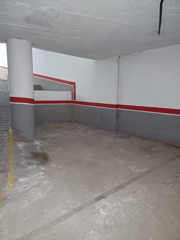 Oportunidad Única en el Centro de Torremolinos: Amplia Plaza de Garaje photo 0