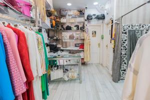 Traspaso tienda de Indumentaria en zona privilegiada de Fuengirola photo 0