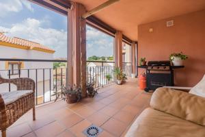 Hermoso apartamento de 2 dorm en planta media y en el corazón de Torrequebrada photo 0